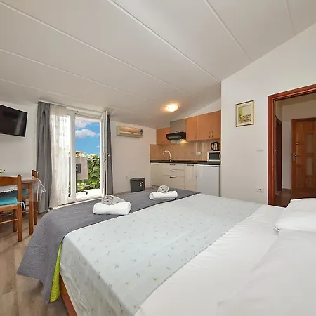 Romano 1099 * Rovinj