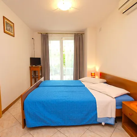 Apartment Romano 1099 *