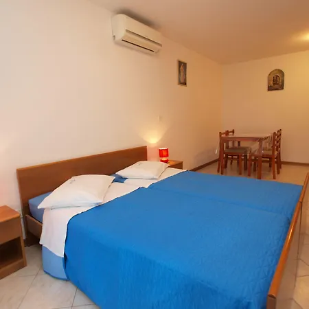 Apartment Romano 1099 Rovinj