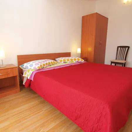 Apartment Romano 1099 *