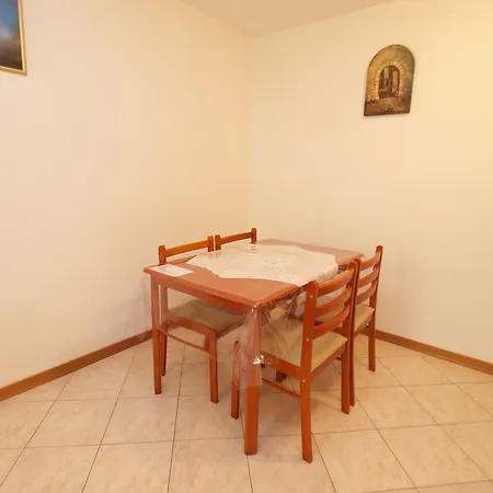 Apartment Romano 1099 *