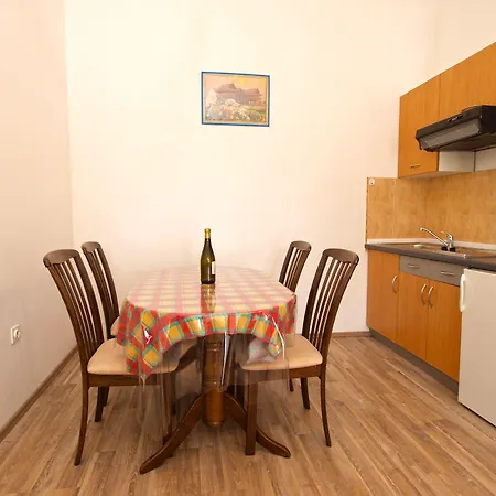 Romano 1099 * Rovinj