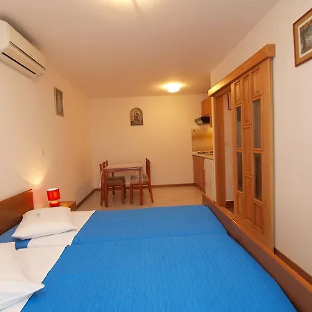 Romano 1099 Rovinj