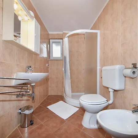 Romano 1099 Rovinj