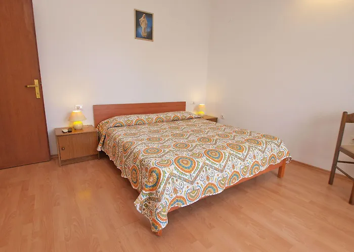 1099 * Rovinj