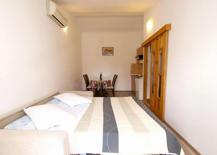 1099 Rovinj
